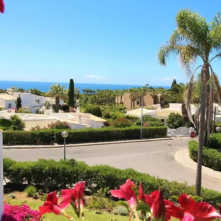 Апартаменты Ocean View Hydrangea - 2 Bedroom At Sao Rafael Beach,